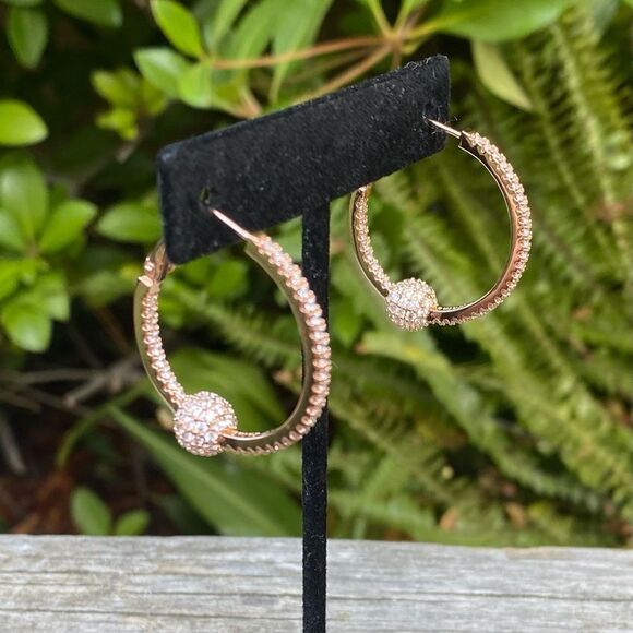 NWOT New Lisa Freede Rose Gold Disco Ball Hoop CZ Pave Set Earrings 1-1/4" - Picture 2 of 5